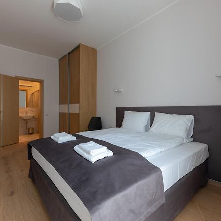 Oasis Apartments Jūrkalne Екстериор снимка