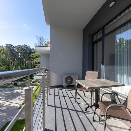 Oasis Apartments Jūrkalne Екстериор снимка