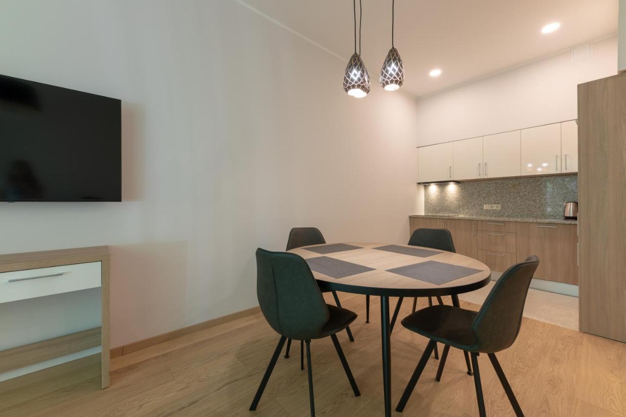 Oasis Apartments Jūrkalne Екстериор снимка